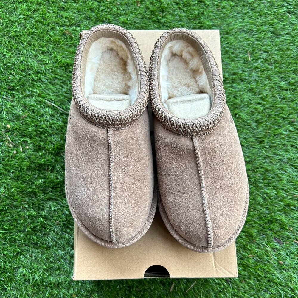 🍂UGG 🍂Women's Tan and Brown 🍂 - Picture 4 of 4